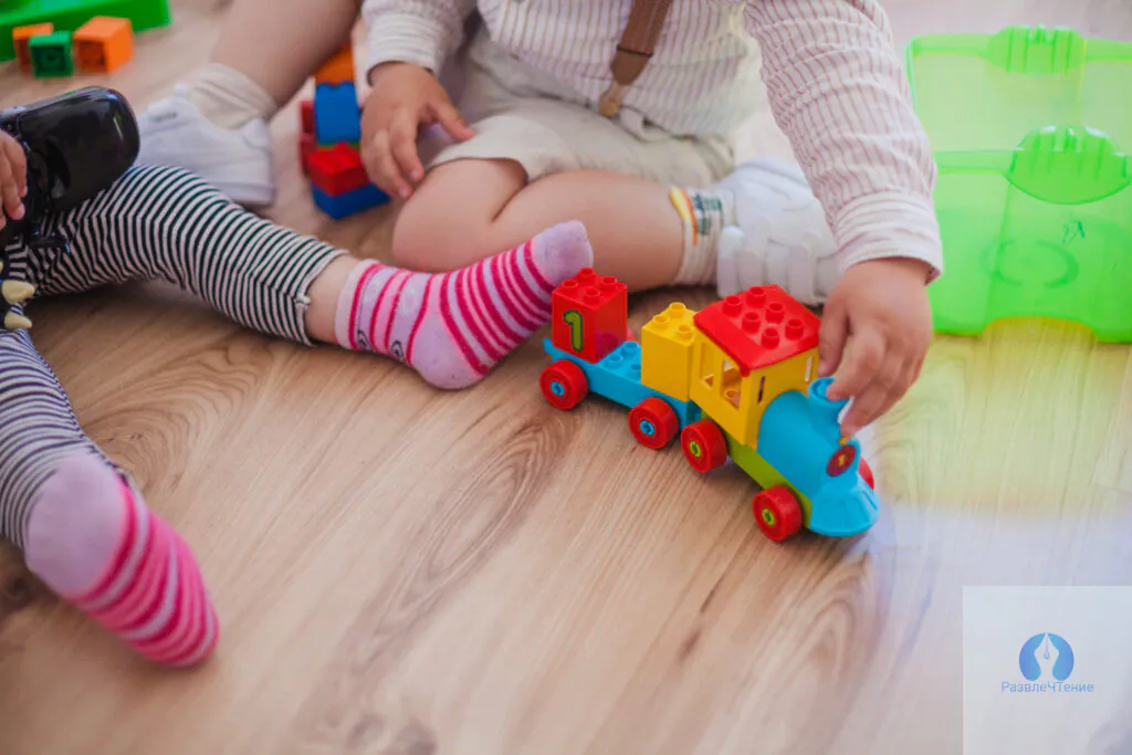 Как выбрать безопасную игрушку ребёнку, что купить в подарок, чтобы порадовать и не навредить маленькому человеку. Всего лишь несколько советов помогут разобраться в этом вопросе.